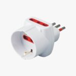 ADATTATORE TRIPLO 2 POLI + TERRA € 3,99